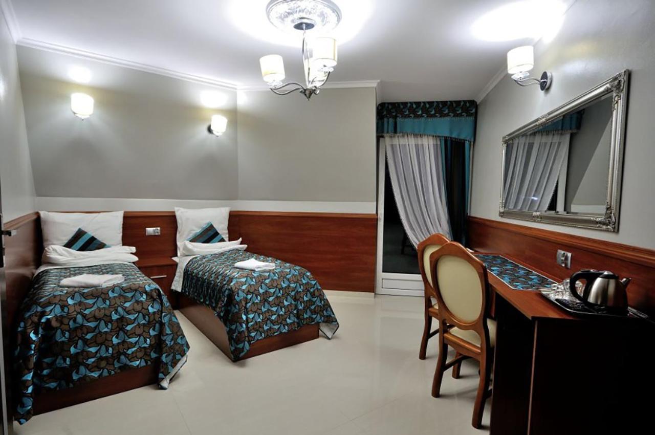 Api IV Zakopane Bed & Breakfast Exterior photo