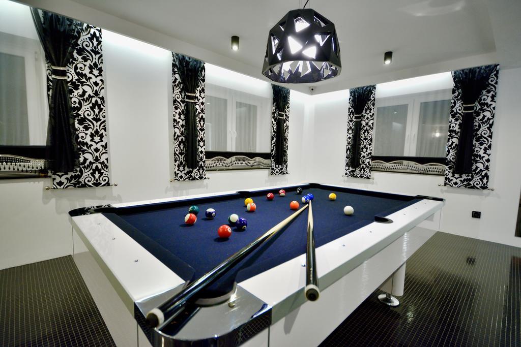 Api IV Zakopane Bed & Breakfast Exterior photo